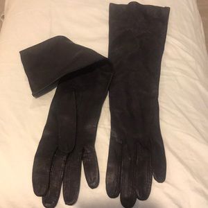 Vintage gloves